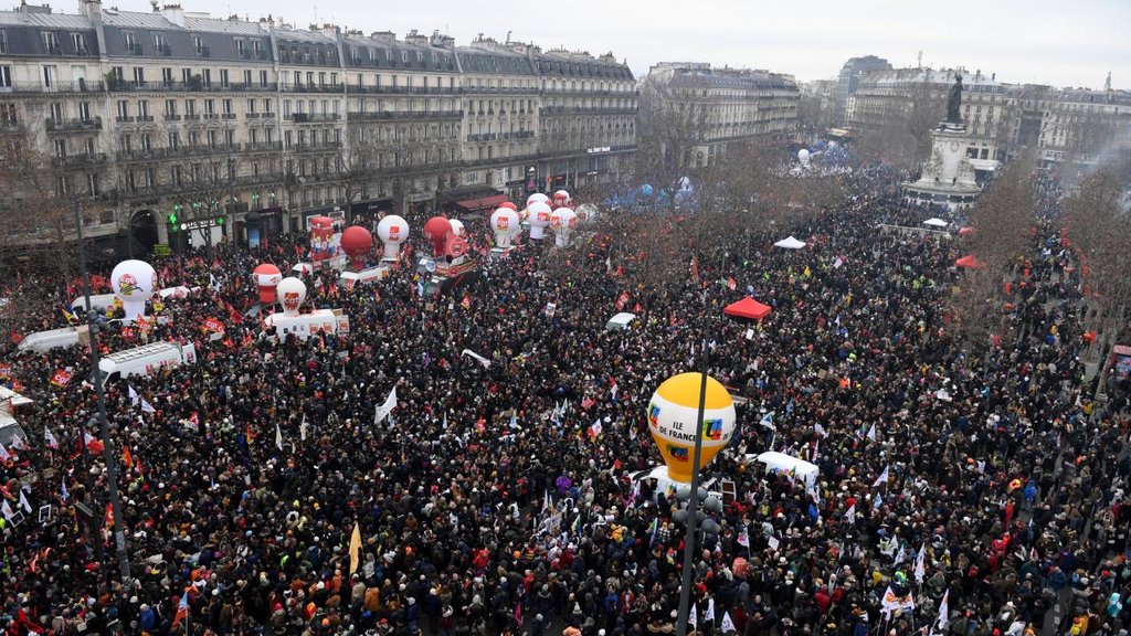 paris emeklilik protesto afp 1981825