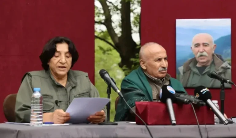 Apocu ‘Hareket Yönetimi’ Silahlı Mücadeleyi Sonlandırdıklarını ve Tüm Güçlerini Türkiye’den Çektiklerini Duyurdu