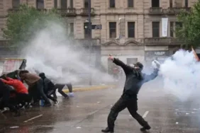 Arjantin’de Milei Hükümetine Üniversite Protestosu: En Az 25 Kişi Gözaltına Alındı 20 arjantin-de-binlerce-universite-ogrencisi