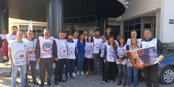 Balçova Belediyesi Emekçileri İş Bıraktı: “Emeğimizin Hakkını İstiyoruz”