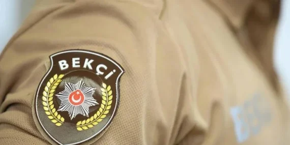 Avcılar’da Bekçi Okul Önünde Veliyi Silahla Yaraladı