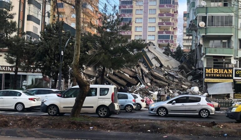 Maraş’ta Fazilet Apartmanı Davasında Ek Bilirkişi Raporu: Müteahhit ve 8 Kamu Görevlisi Asli Kusurlu Bulundu