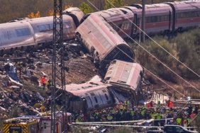 İspanya’da Tren Faciası: Can Kaybı 69’a Yükseldi, Ülkede 3 Günlük Yas Başladı 8 isoanya tren